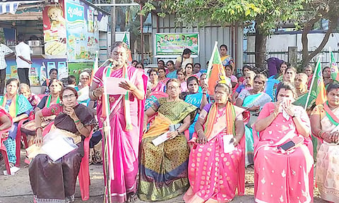தெருமுனை பிரசார கூட்டம் நடந்தது.