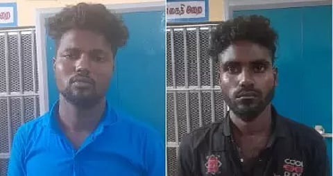 கைது செய்யப்பட்ட வாலிபர்களை படத்தில் காணலாம்.
