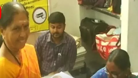 எந்த வேட்பாளர் வெற்றி பெற்றாலும் அது பண நாயகத்தின் வெற்றியாகும்- சரஸ்வதி பேட்டி