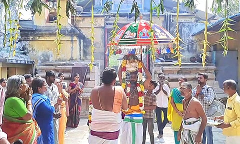 கடம் புறப்பாடு நடந்தது.