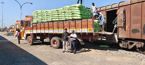 ஓடிசாவிலிருந்து ரயில் மூலம் உரங்கள் தருமபுரி வருகை
