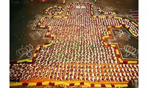 ஆலங்குடி குருபகவானுக்கு 1,008 சங்காபிஷேகம்