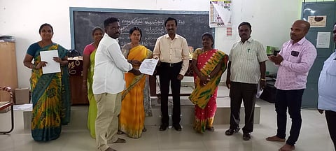 ஆசிரியர்களுக்கு விழிப்புணர்வு பேச்சு போட்டி