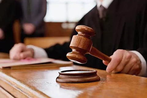 3 இன்ஸ்பெக்டர்கள் கோர்ட்டில் ஆஜராக உத்தரவு