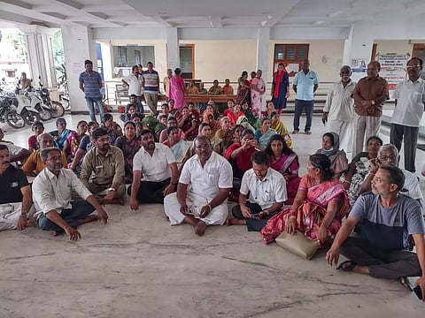 மேட்டுப்பாளையம் நகரசபை அலுவலகத்தில் பொதுமக்கள் முற்றுகை