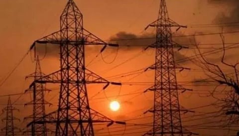 கழிவுநீரை வெளியேற்றிய 7 சாயப்பட்டறைகளின் மின் இணைப்பு துண்டிப்பு