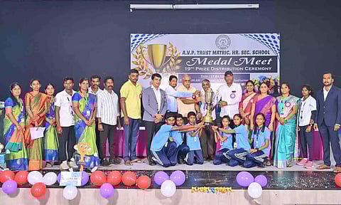 விருதுகள் வழங்கப்பட்ட காட்சி.