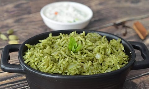 லஞ்ச் பாக்ஸ் ரெசிபி: கிரீன் பிரியாணி