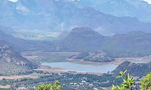 அமராவதி அணை.
