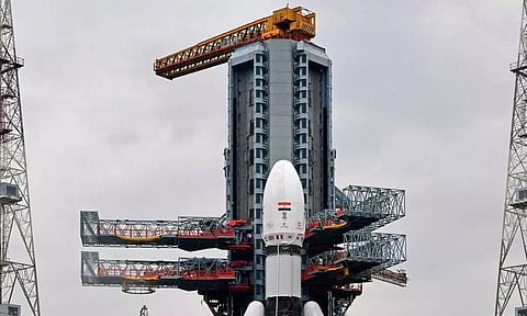 எல்.வி.எம்-3 ராக்கெட் 26ந்தேதி விண்ணில் பாய்கிறது: இஸ்ரோ விஞ்ஞானிகள் தகவல்