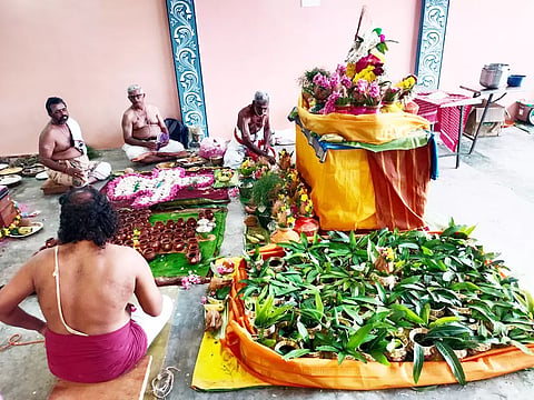  சங்காபிஷேகம் நடந்தபோது எடுத்த படம்