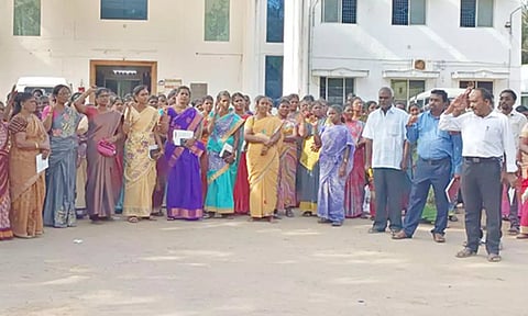 திருமருகலில் ஆர்ப்பாட்டம் நடந்தது.