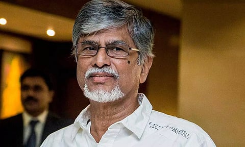 எவ்வளவு வயசானாலும் அப்பா, அப்பா தான்.. அஜித் தந்தை மறைவுக்கு விஜய்யின் தந்தை உருக்கம்