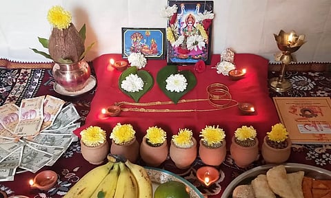 இன்று லட்சுமி பஞ்சமி: விரதம் இருந்தால் லட்சுமி கடாட்சம் ஏற்படும்...