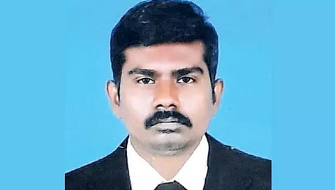 சென்னை பெருங்குடியில் வக்கீல் சரமாரி வெட்டிக்கொலை