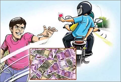 நிதிநிறுவன ஊழியரை கத்தியால் தாக்கி பணம் பறிக்க முயற்சி