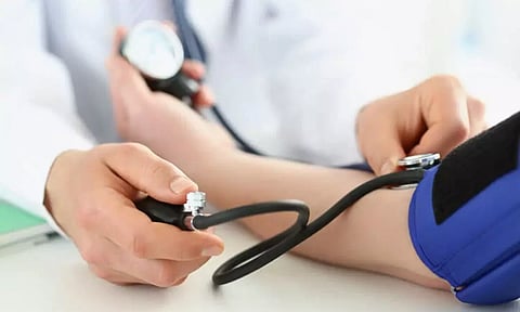 ஹஜ் பயணிகளுக்கு அரசு ஆஸ்பத்திரிகளில் பரிசோதனை