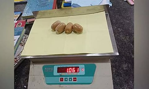 கோழிக்கோடு விமான நிலையத்தில் பயணிகளிடம் இருந்து ரூ.2 கோடி மதிப்புள்ள தங்கம் பறிமுதல்