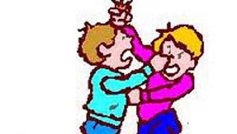 திருவள்ளூர் பஸ் நிலையத்தில் அரசு பஸ் டிரைவர் மீது தாக்குதல்