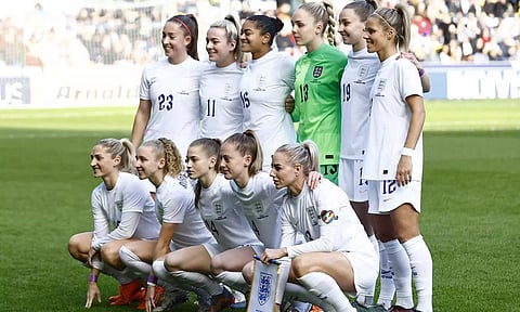 மாதவிடாய் விவகாரம்: வீராங்கனைகளின் கோரிக்கையை ஏற்ற இங்கிலாந்து மகளிர் கால்பந்து நிர்வாகம்