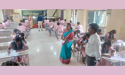 திருவள்ளூர் மாவட்டத்தில் 10-ம் வகுப்பு பொதுத்தேர்வை 50 ஆயிரத்து 213 மாணவ மாணவிகள் எழுதுகின்றனர்