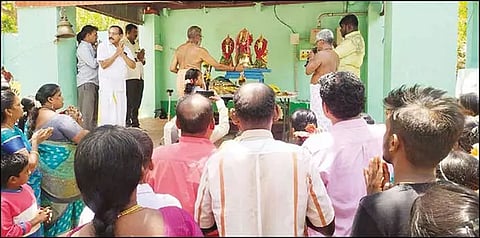 தோரணமலை முருகன் கோவிலில் பங்குனி உத்திர சிறப்பு வழிபாடு நடைபெற்ற காட்சி.