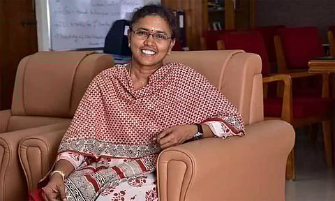 கைதிகளின் பற்கள் பிடுங்கப்பட்ட விவகாரம்: விசாரணை அதிகாரியாக அமுதா ஐ.ஏ.எஸ். நியமனம்