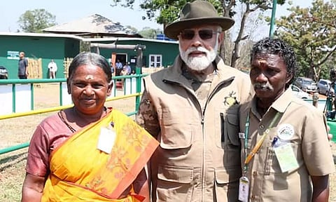 நரேந்திர மோடி -பொம்மன் -பெள்ளி