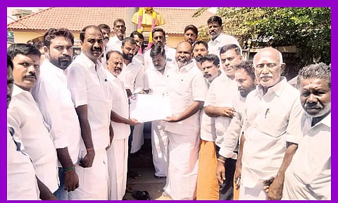 அ.தி.மு.க. சார்பில் நீர், மோர் பந்தல்