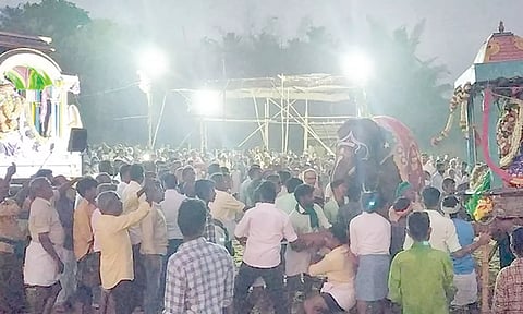 யானை விரட்டும் நிகழ்ச்சி நடந்தது.