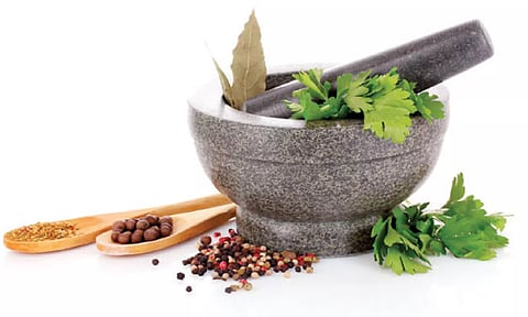 சித்த மருந்து பெட்டகம் 263 அங்கன்வாடி குழந்தைகளுக்கு வழங்கப்பட்டுள்ளது