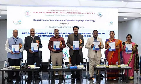 செவித்திறன் மற்றும் பேச்சு குறைபாடு பற்றிய தேசிய கருத்தரங்கம் நடைபெற்ற போது எடுத்த படம்.