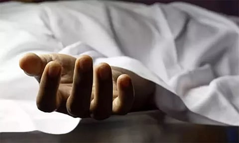 நெல் அறுவடையின் போது மயக்கம் போட்டு விழுந்து கூலி தொழிலாளி சாவு
