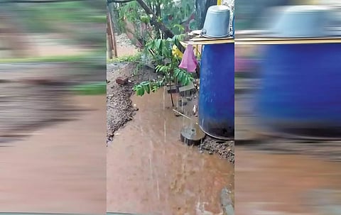 செங்கோட்டையில்w மழை பெய்த காட்சி.