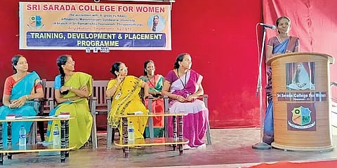 வளாக நேர்காணல் நடந்த போது எடுத்த படம்.