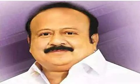அமைச்சர் எம்.ஆர். கே.பன்னீர்செல்வம் .