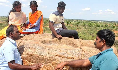 தானியங்களை அரைப்பதற்கான அமைப்பு கண்டுபிடிப்பு