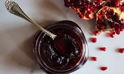 இந்த 3 பொருள்கள் இருந்தால் போதும் மாதுளம் பழ ஜாம் செய்யலாம்...