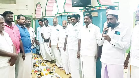 சமூக நல்லிணக்க இப்தார் நிகழ்ச்சி நடந்தபோது எடுத்த படம்.