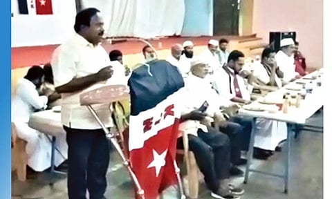 மேலூரில் நடந்த இப்தார் நோன்பு திறப்பு நிகழ்ச்சியில் அண்ணா திராவிட மக்கள் முன்னேற்ற கழக பொதுச் செயலாளர் வழக்கறிஞர் பசும்பொன் பாண்டியன் பேசினார்.