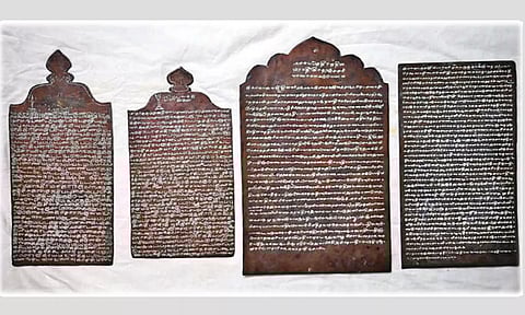 ஆழ்வார்திருநகரி ஆதிநாதர் ஆழ்வார் கோவிலில் திருமலை நாயக்கரின் செப்பு பட்டயங்கள் கண்டுபிடிப்பு