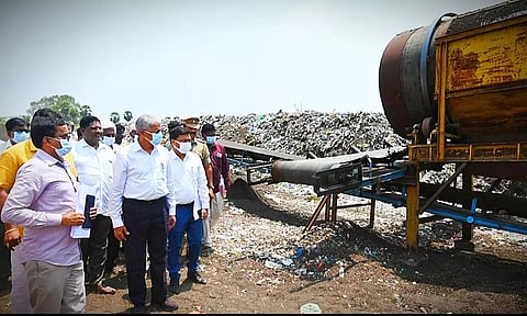 சின்னசேலம் பேரூராட்சி குப்பை கிடங்கை கூடுதல் தலைமைச் செயலாளர் நேரில் ஆய்வுசெய்தார்.