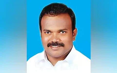 தூத்துக்குடியில் 25.21 கிலோ மீட்டர் நீளத்திற்கு 91 தார் சாலைகள் அமைக்க முடிவு- மாநகராட்சி கூட்டத்தில் மேயர் அறிவிப்பு