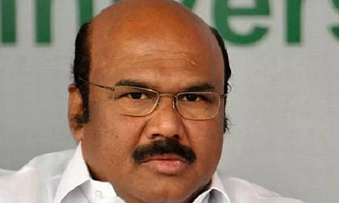 தி.மு.க. ஆட்சியில் அனைத்து துறைகளிலும் ஊழல் நிலவுகிறது- முன்னாள் அமைச்சர் ஜெயக்குமார் பேட்டி