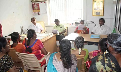 ஆலோசனை கூட்டம் நடைபெற்ற காட்சி.