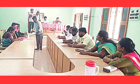 முதுகுளத்தூர் பேரூராட்சி கவுன்சில் கூட்டம்