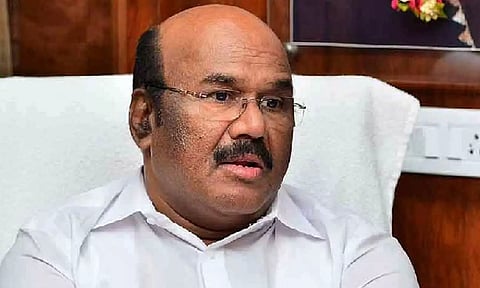 மெரினாவில் பேனா சின்னம் அமைப்பதை மறு பரிசீலனை செய்ய வேண்டும்- முன்னாள் அமைச்சர் ஜெயக்குமார் பேட்டி