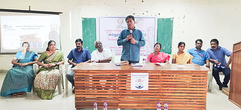 கடலூரில் பள்ளிக்கல்வித்துறை சார்பில் மாவட்ட அளவிலான பயிற்சி