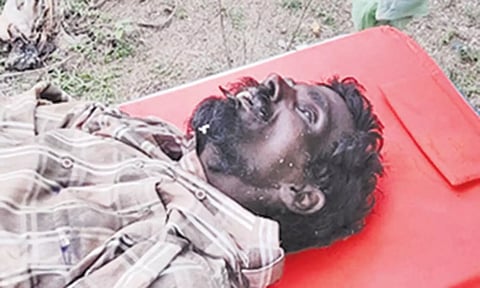 அடையாள தெரியாத ஆண்பிணம்.