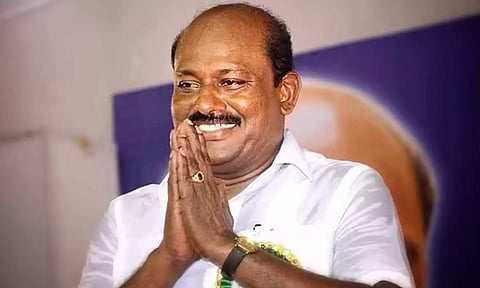 தமிழ்நாடு முழுவதும் கடைகளுக்கு நாளை விடுமுறை- பேரமைப்பு மாநாட்டுக்கு வருமாறு விக்கிரமராஜா வேண்டுகோள்
